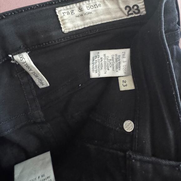 Rag & Bone High Rise Ankle Skinny Jean in Black - Picture 4 of 4